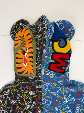 BAPE x Medicom Toy Bearbrick Shark Full Zip Up Sweater (USED)