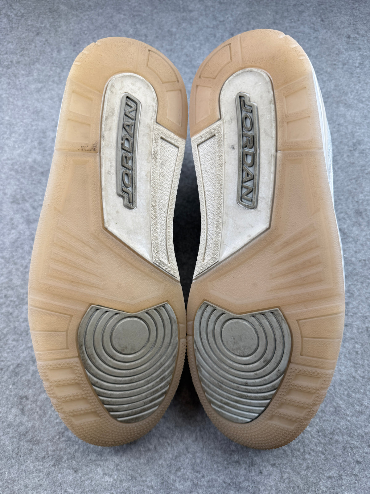 Air Jordan 3 Retro Craft Ivory (USED)
