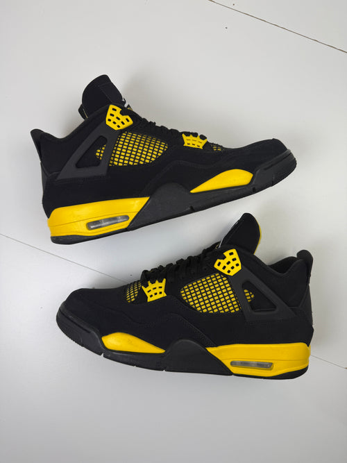 Air Jordan 4 Retro Thunder 2023 (USED) | Vintage Clothing Store Canada
