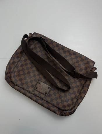 Louis Vuitton Damier Ebene Messenger Bag