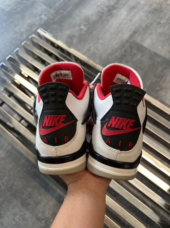 Air Jordan 4 Retro Fire Red 2020 (USED)