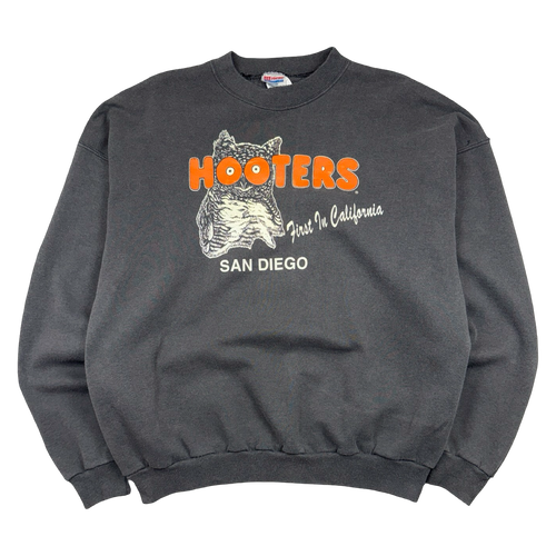 Vintage Hooters Crewneck Faded Black | Vintage Clothing Store Canada