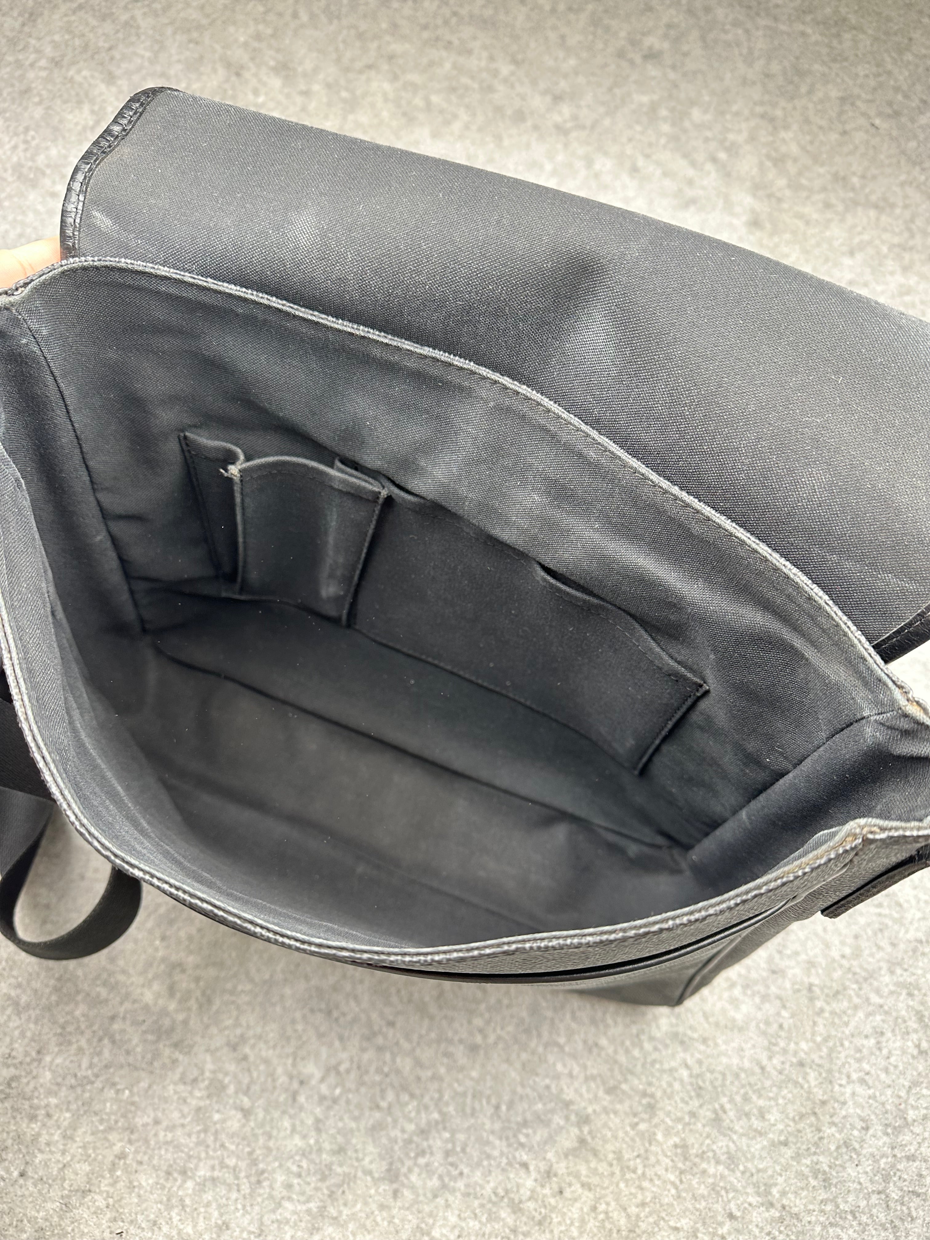 Louis Vuitton Damier Graphite Messenger Bag Black