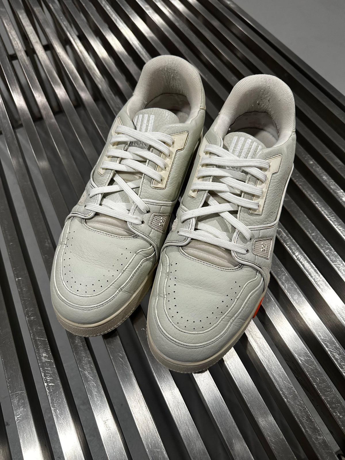 Louis Vuitton Low Trainer #54 Off White (USED NO BOX)