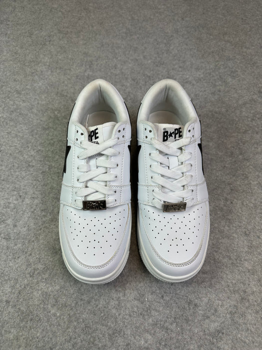 Bapesta Low M2 White Black (USED) | Vitnage Clothing Store Canada