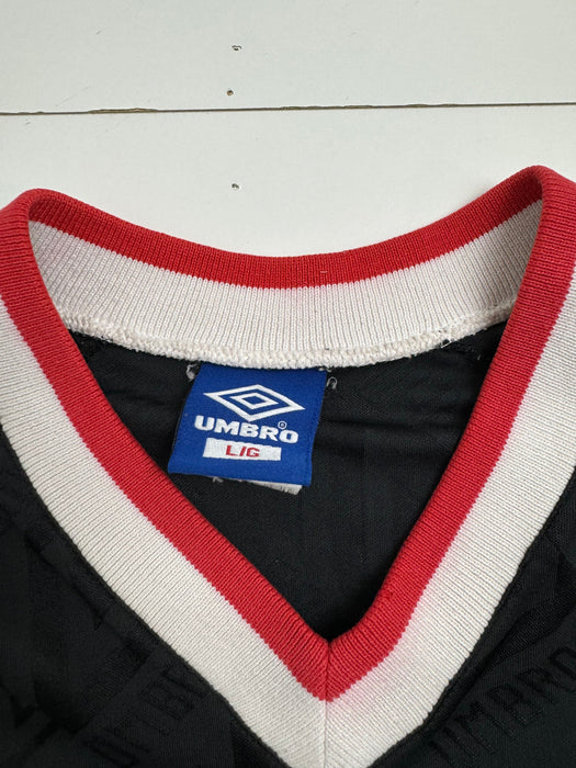 (XL) Vintage Umbro Kit Jersey Black | Vitnage Clothing Store Canada