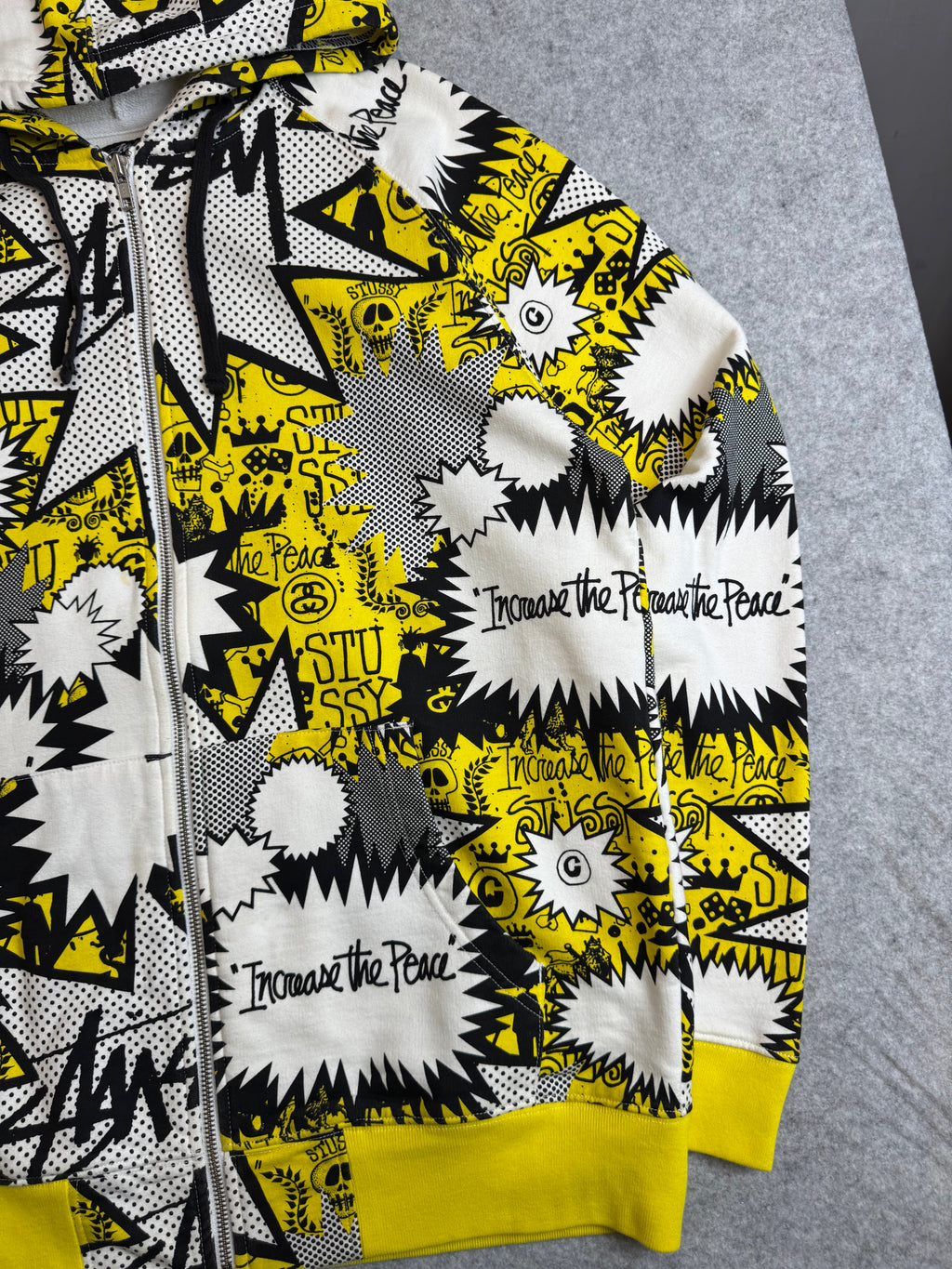 Stussy Vintage Comic AOP Zip Up Sweater White/Yellow (USED)