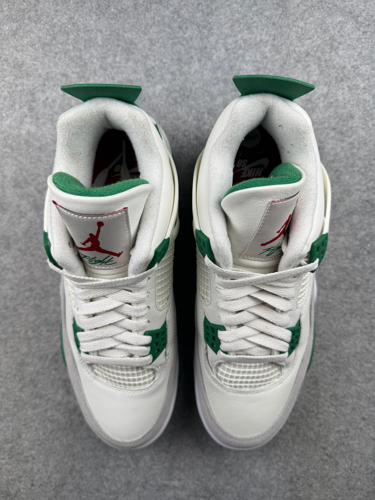 Air Jordan 4 Retro SB Pine Green (USED)