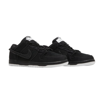 Nike SB Dunk Low Gnarhunters