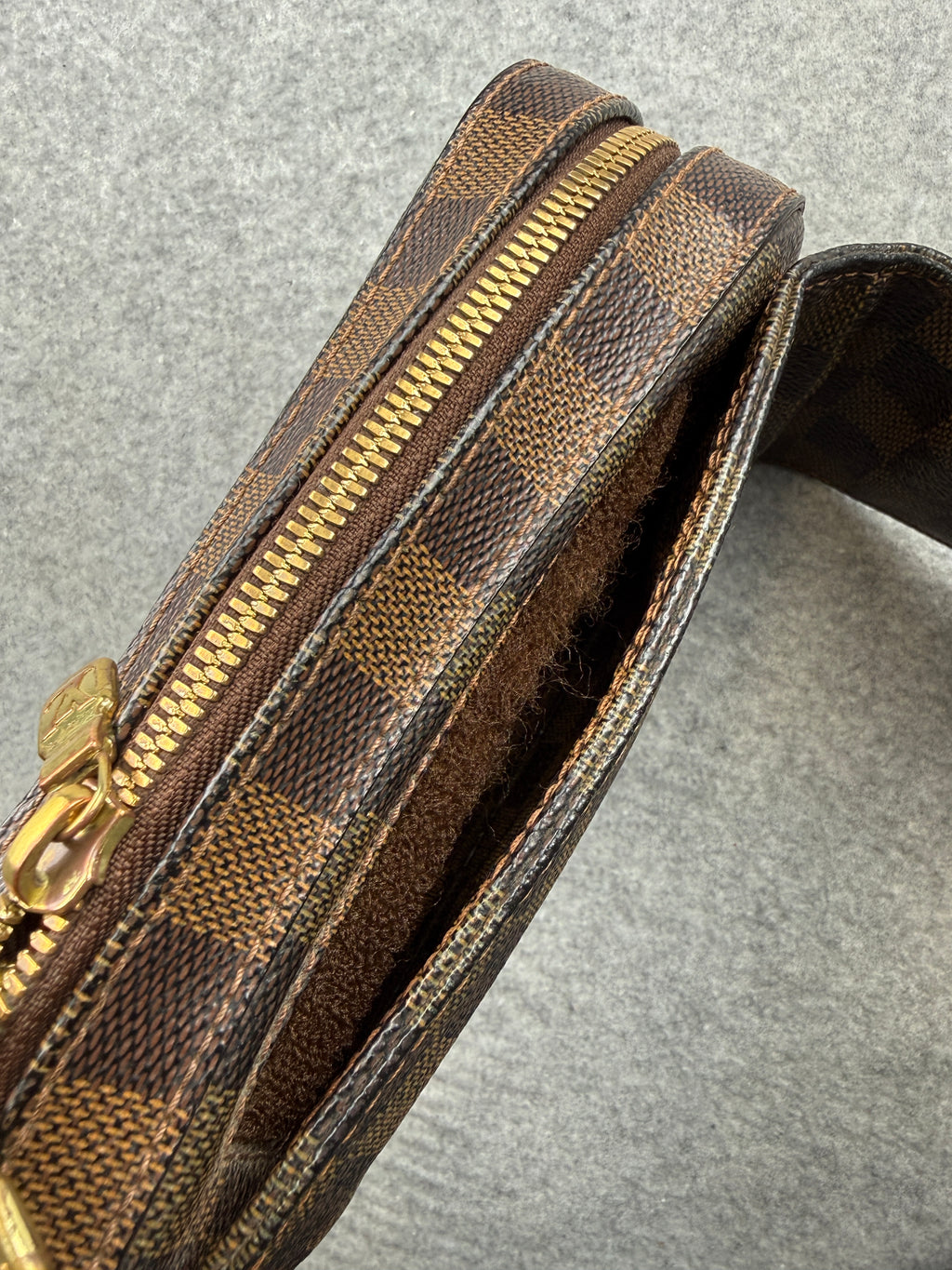 Louis Vuitton Damier Geronimos Sling Bag
