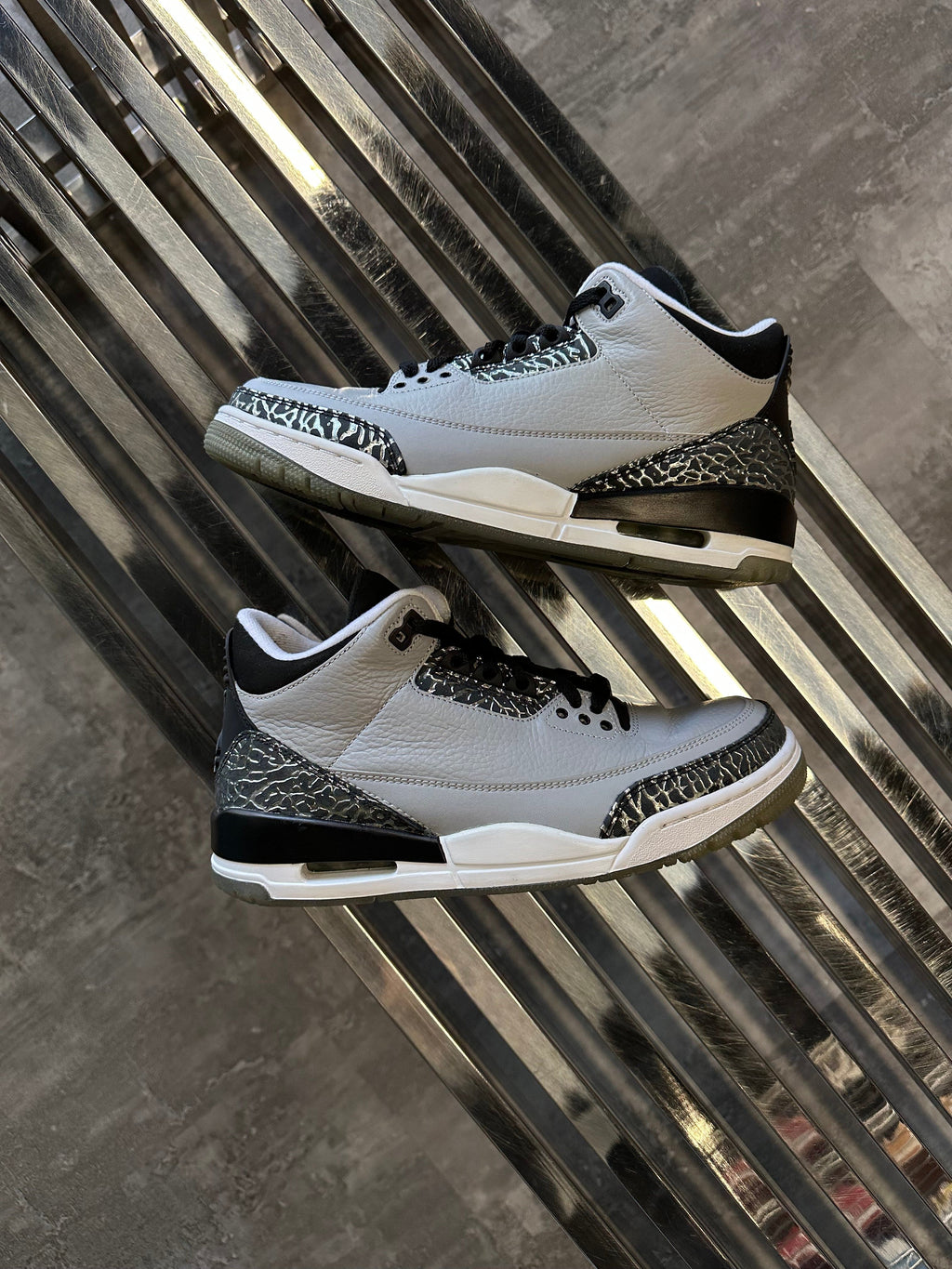 Air Jordan 3 Retro Wolf Grey (USED)