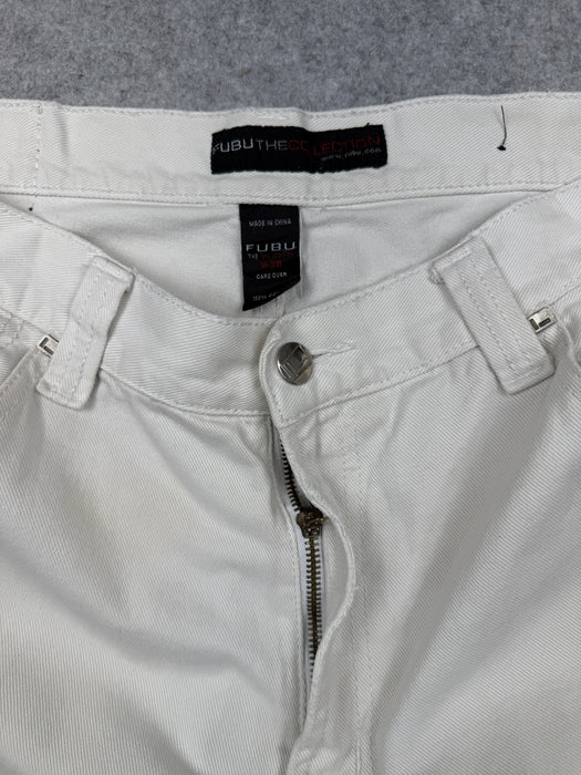 Vintage FUBU Baggy Shorts Off-White | Vitnage Clothing Store Canada