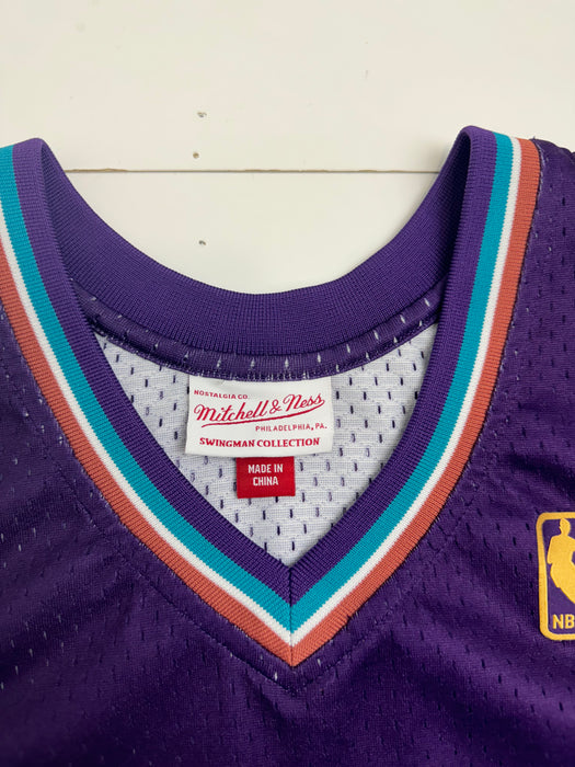 (L) Mitchell & Ness Utah Jazz Karl Malone Jersey | Vitnage Clothing Store Canada