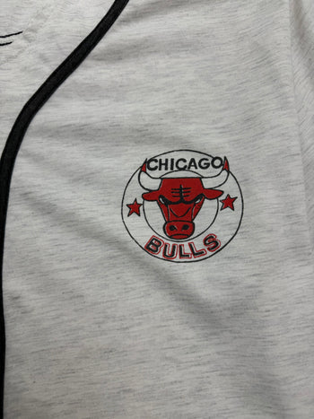 (M) Vintage 90s Chicago Bulls Baseball Jersey Light Grey