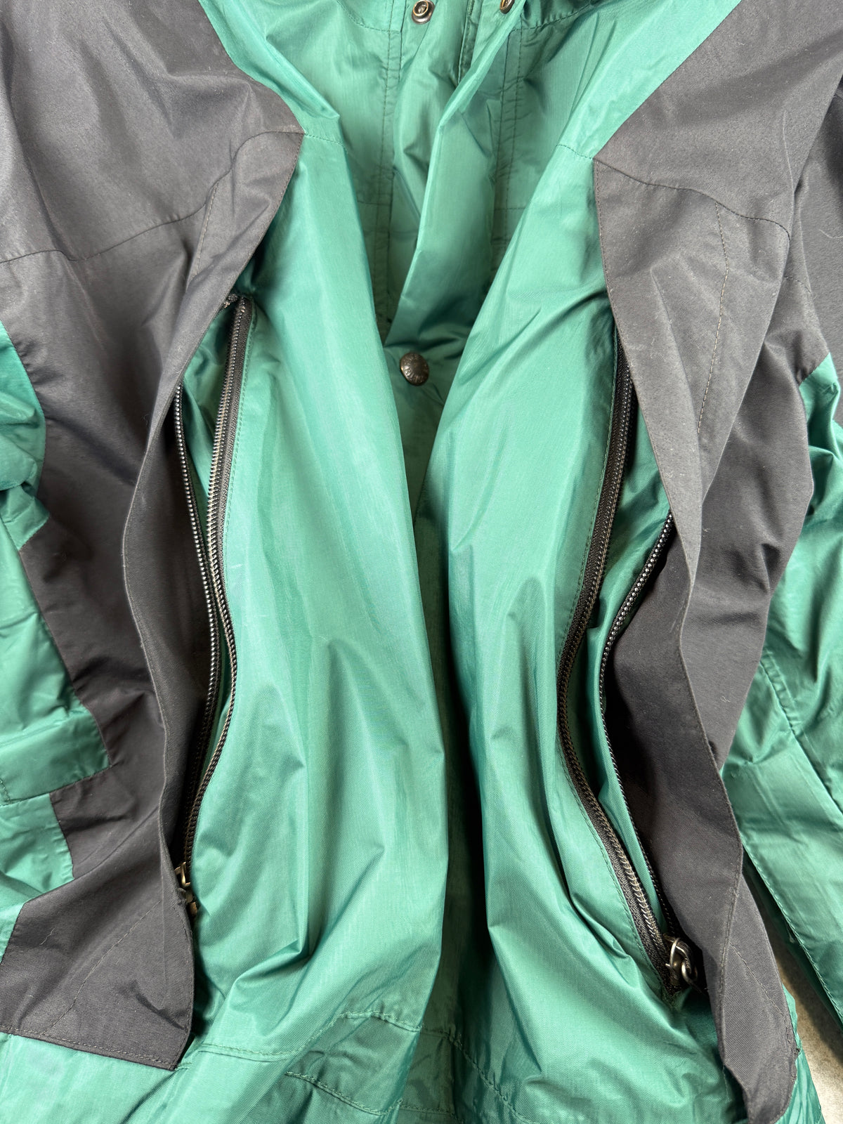 Vintage 90’s The North Face Mountain Gore-tex Jacket Green