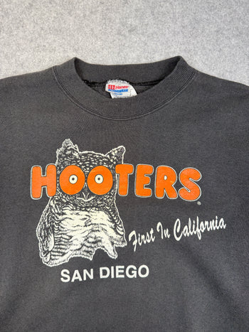 Vintage Hooters Crewneck Faded Black