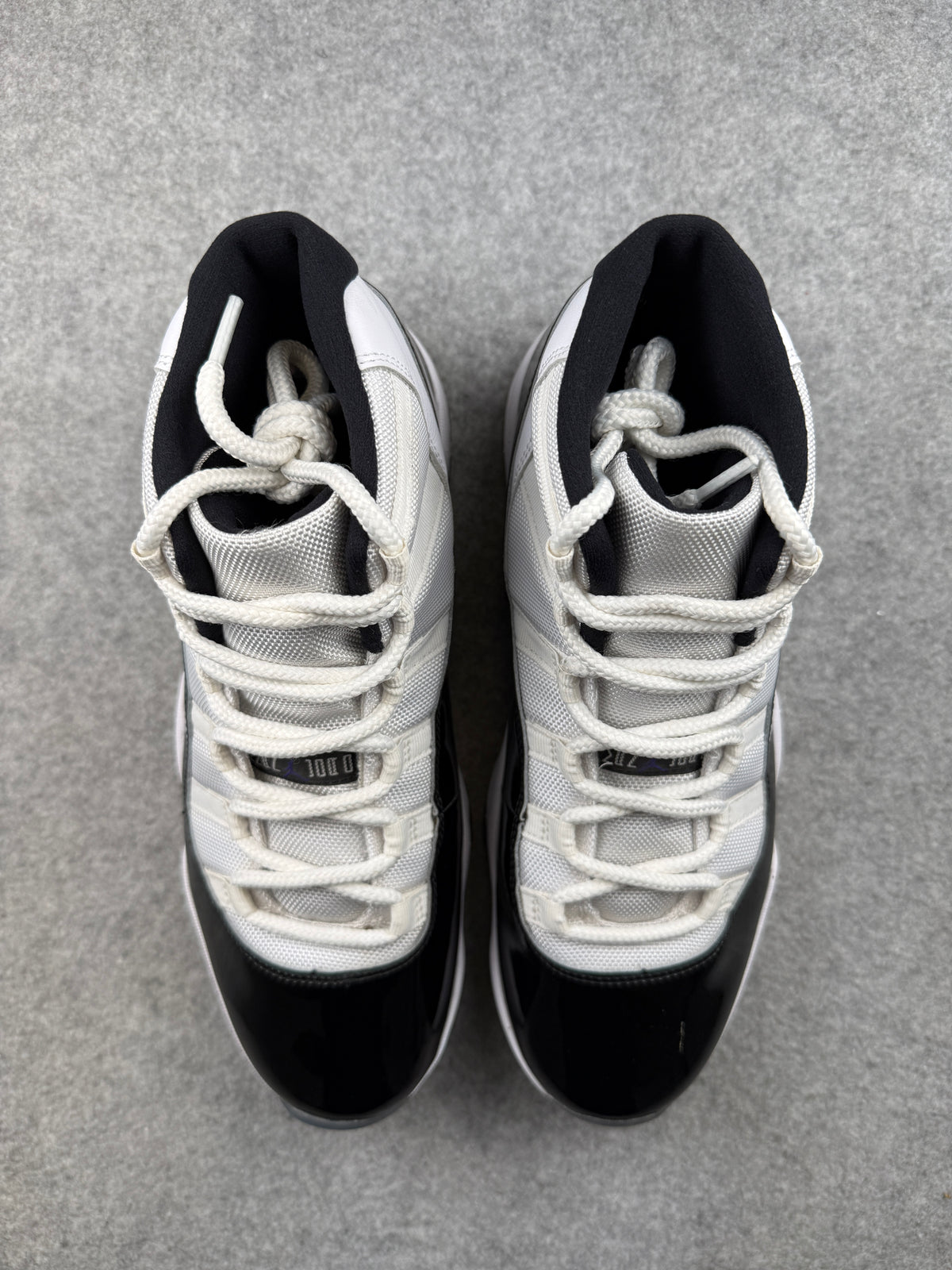 Air Jordan 11 Retro Concord 2018 (USED)