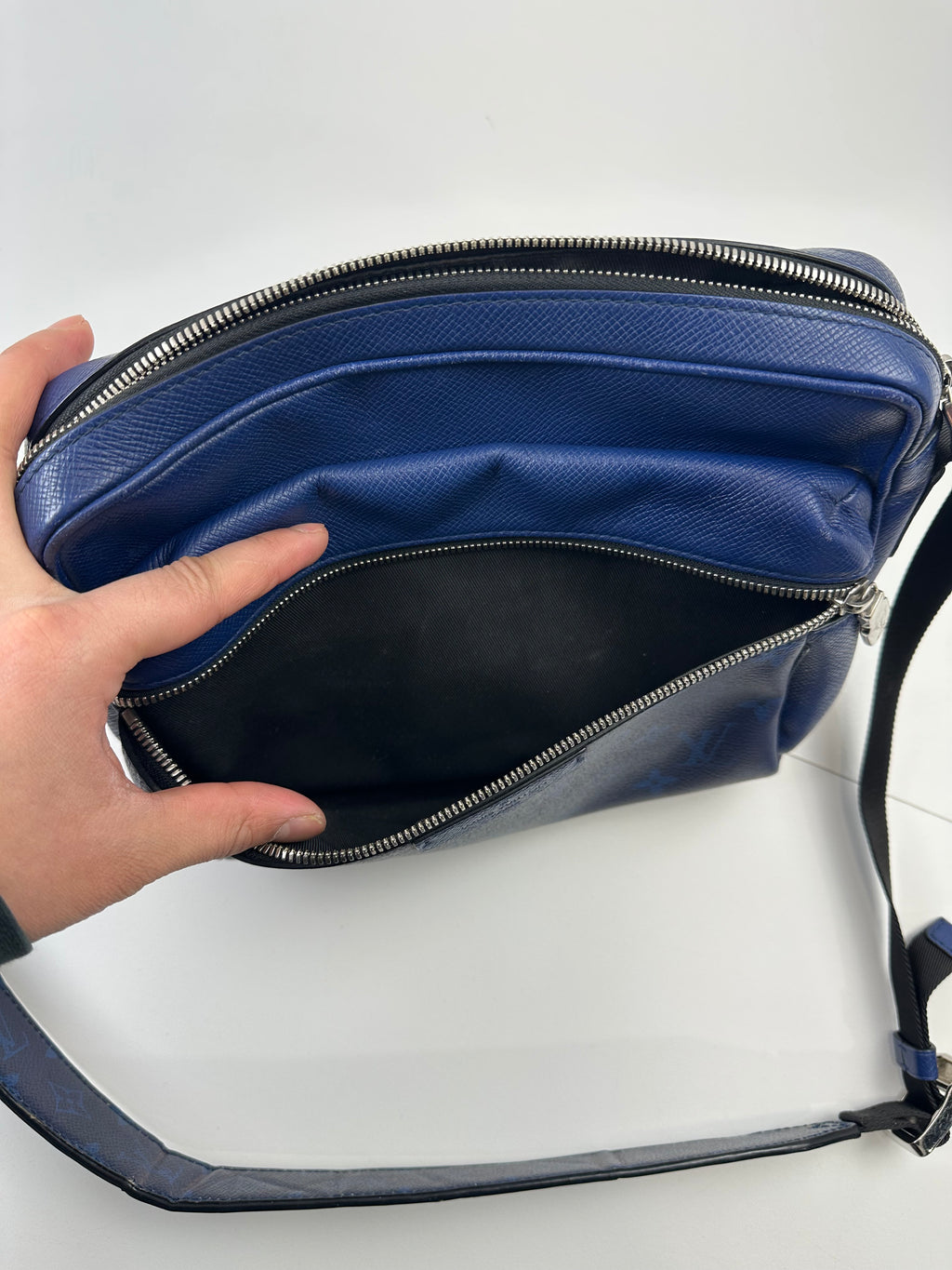 Louis Vuitton Outdoor Monogram Taiga Messenger Bag Blue
