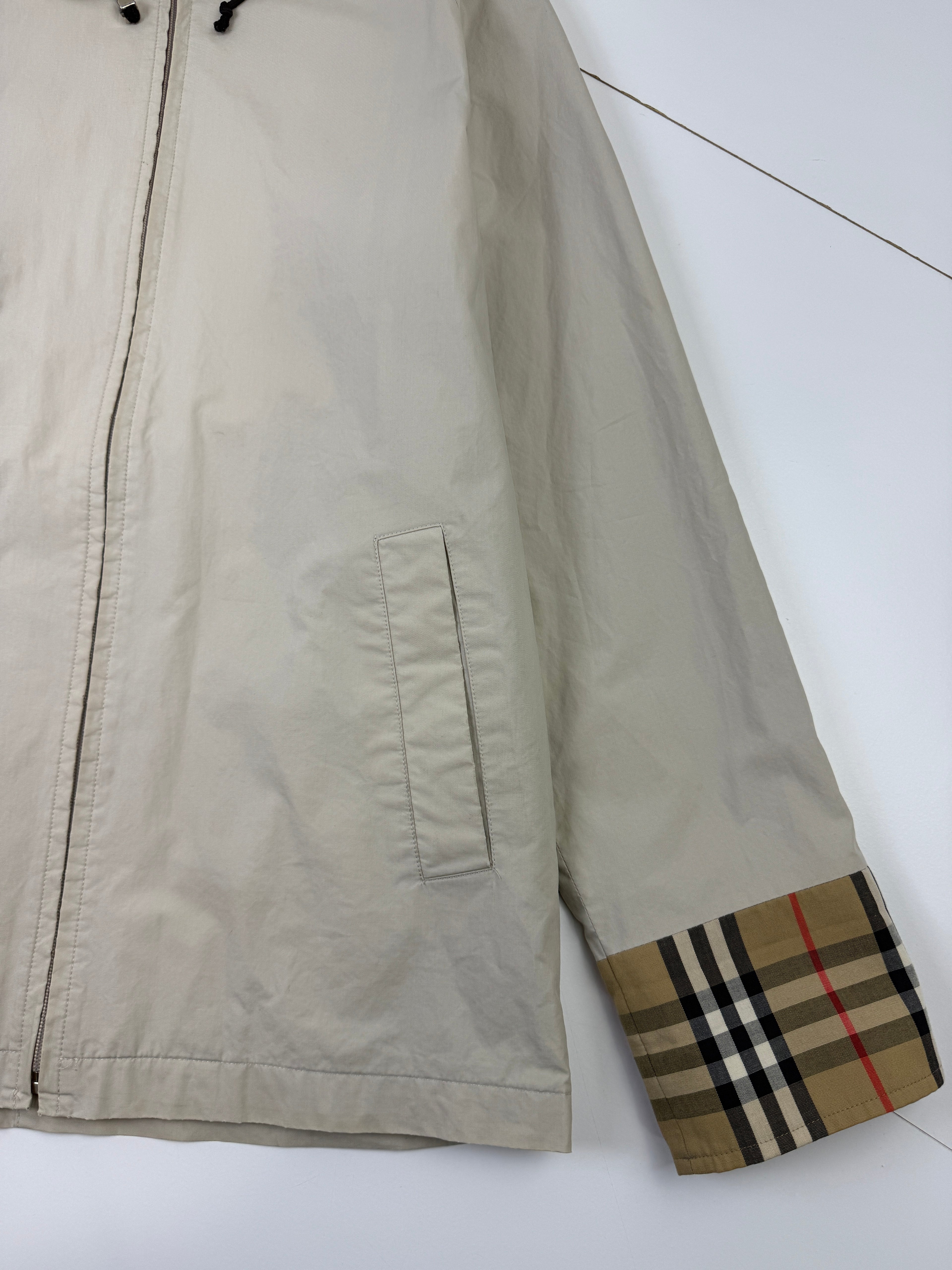 Vintage Burberry Checkered Hooded Light Jacket Beige