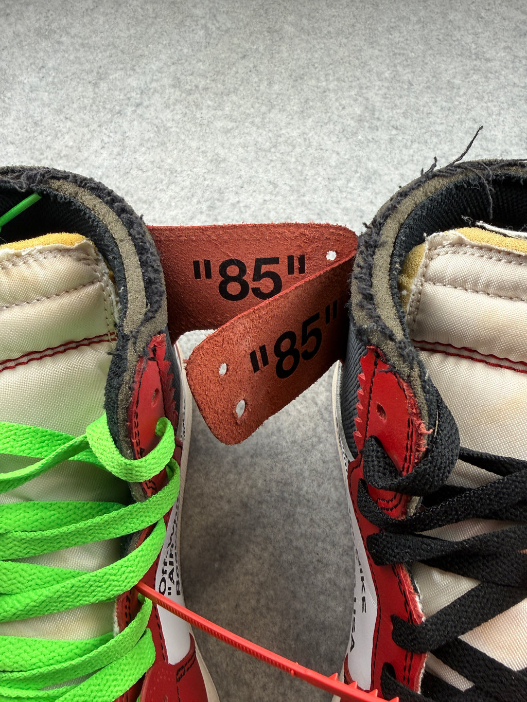 Air Jordan 1 Retro High x Off-White Chicago (USED)