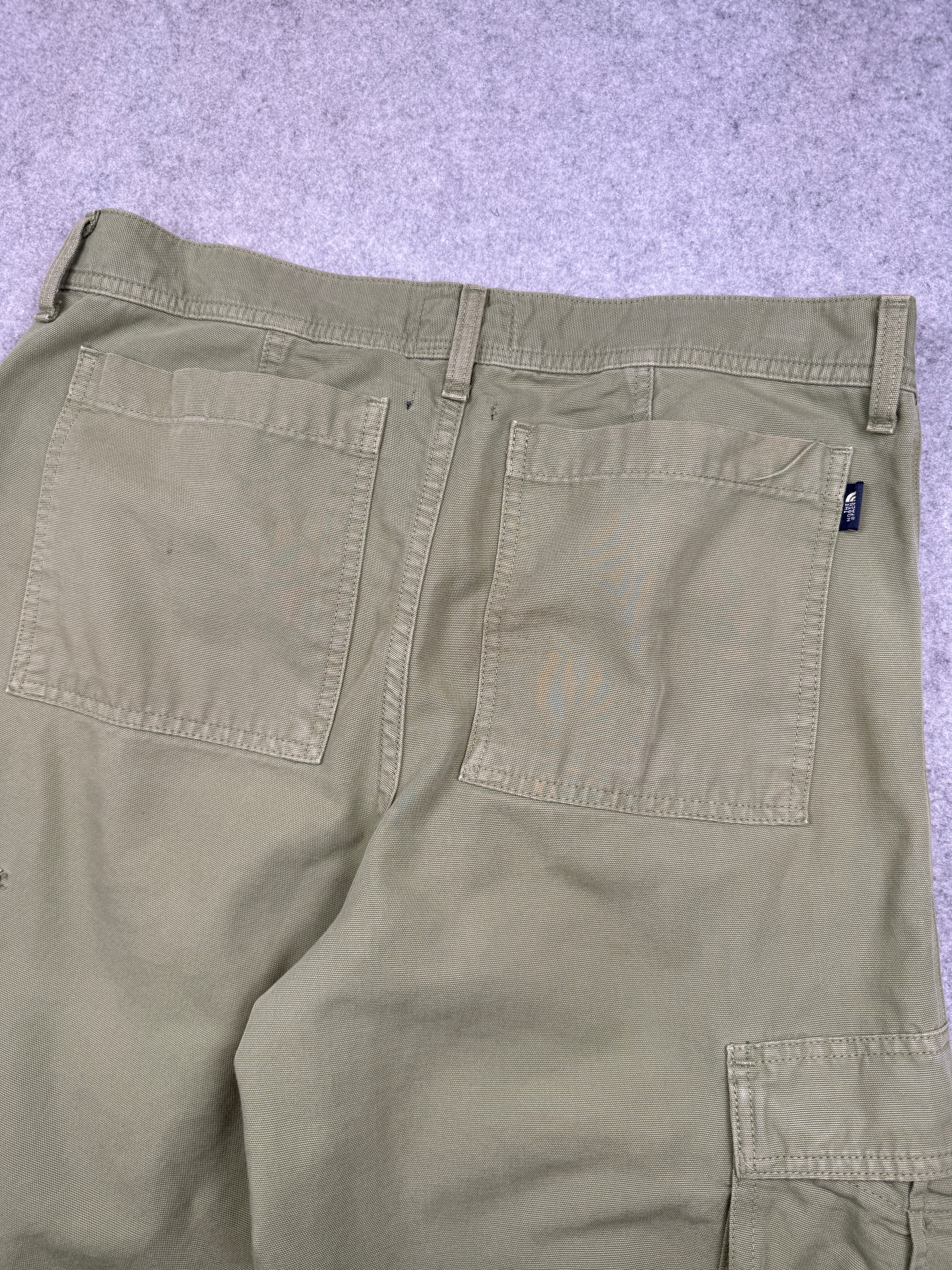 The North Face Long Cargo Shorts Green
