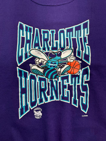 (XL) Vintage Charlotte Hornets Sweatshirt Purple