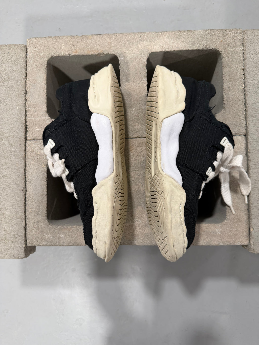 Maison Mihara Yasuhiro Parker OG Sole Canvas Low Black/White (USED)