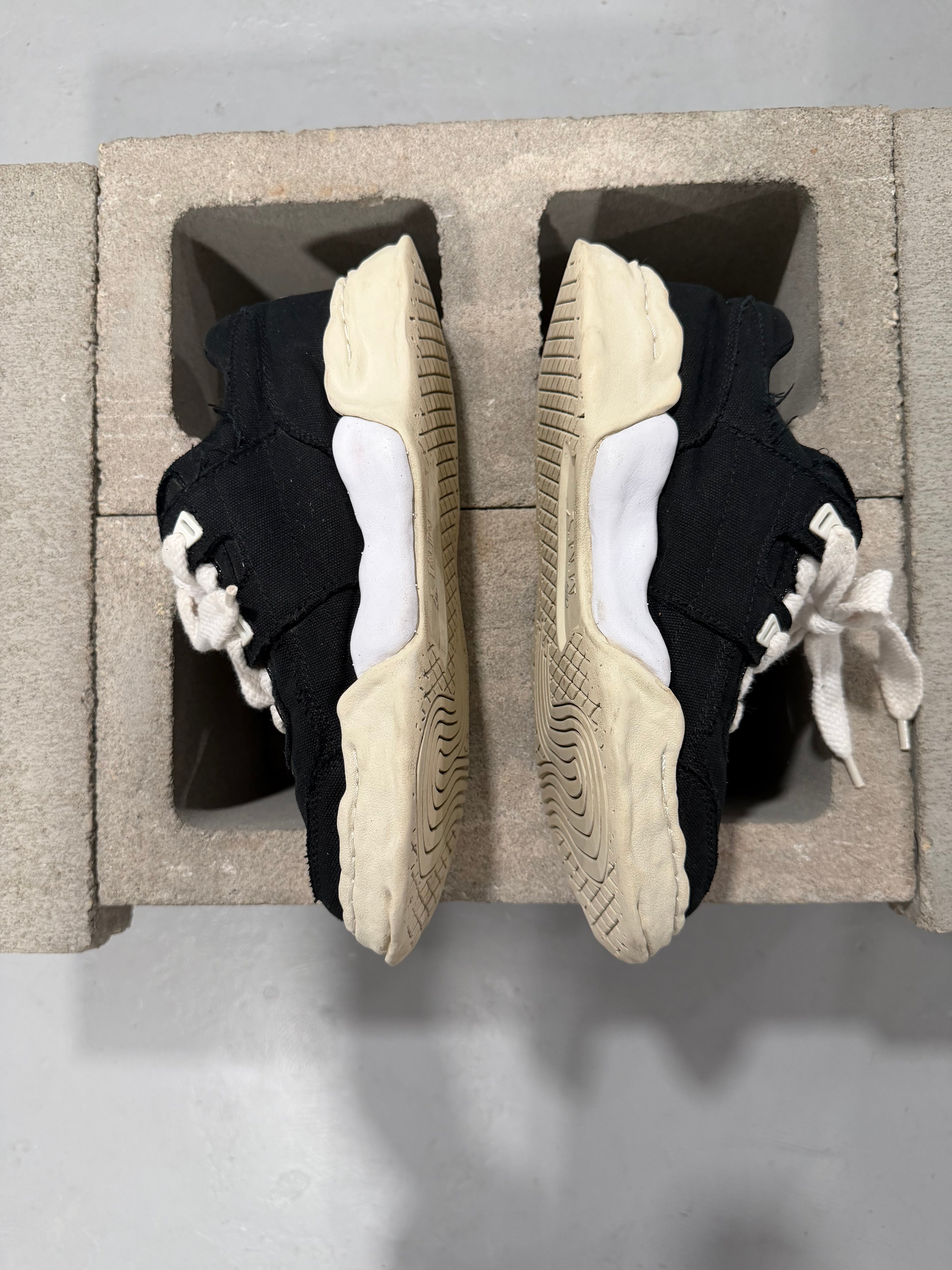Maison Mihara Yasuhiro Parker OG Sole Canvas Low Black/White (USED)