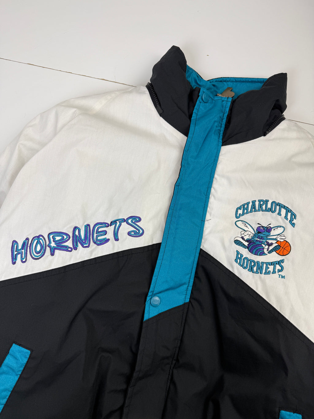 Vintage Pro Player Charlotte Hornets Insulated Jacket