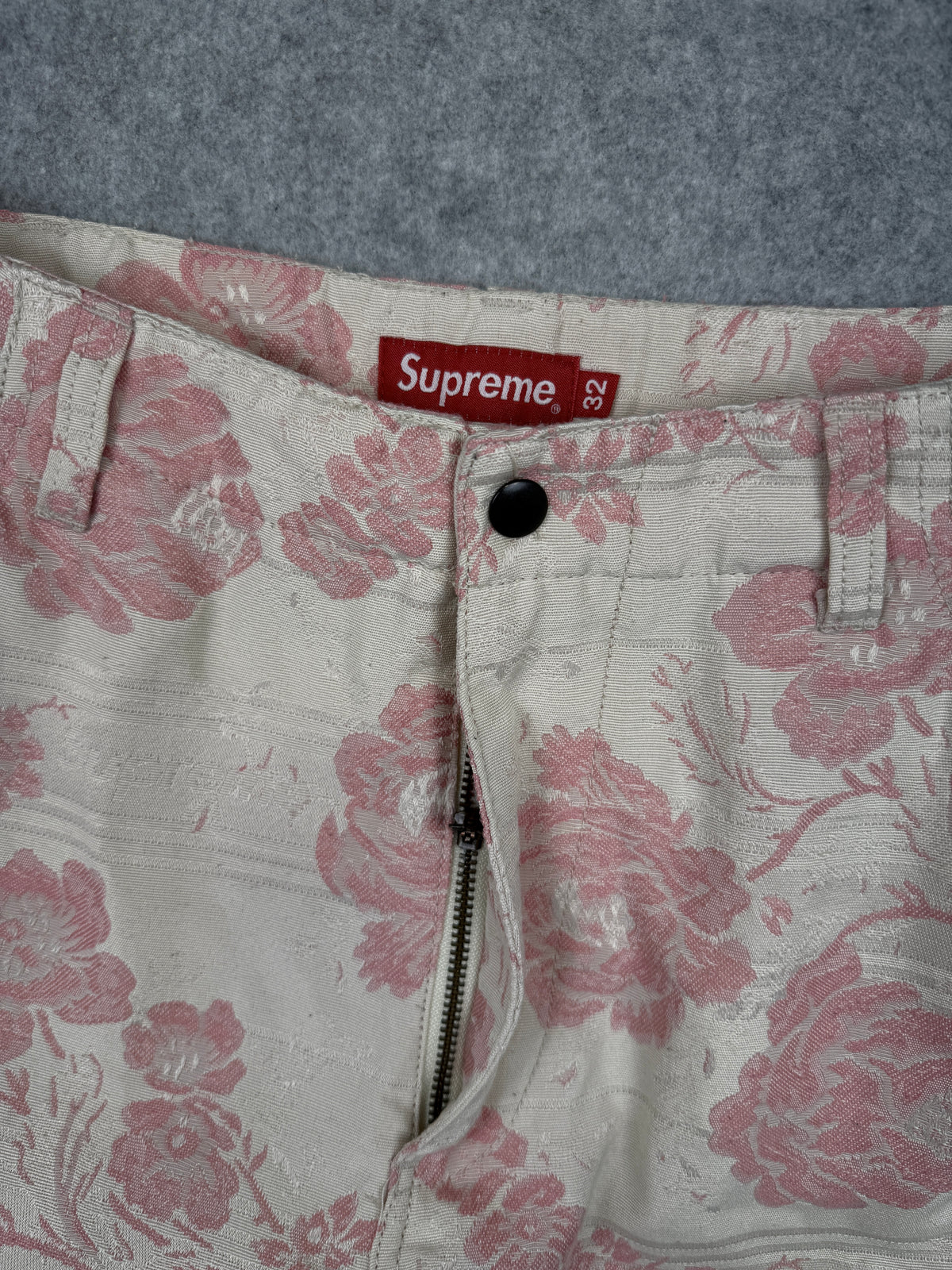 Supreme Floral Tapestry Cargo Pants Pink (USED)
