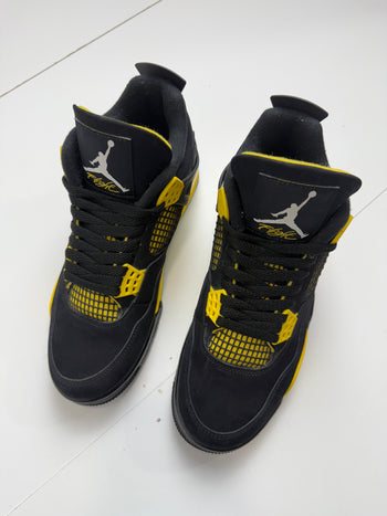 Air Jordan 4 Retro Thunder 2023 (USED)