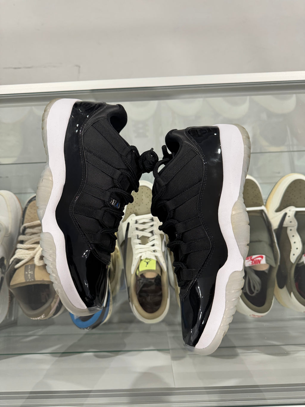 Air Jordan 11 Retro Low Space Jam (USED)