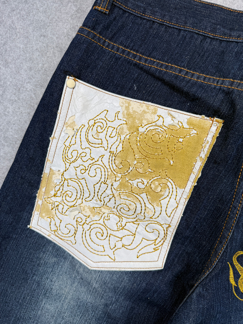 Vintage Y2K Coogi Embroidered C Jeans