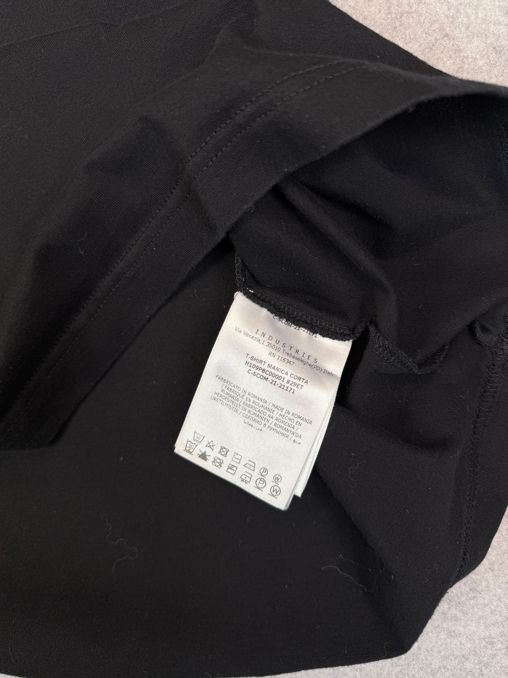 Moncler Side Patch Tee Black (USED)