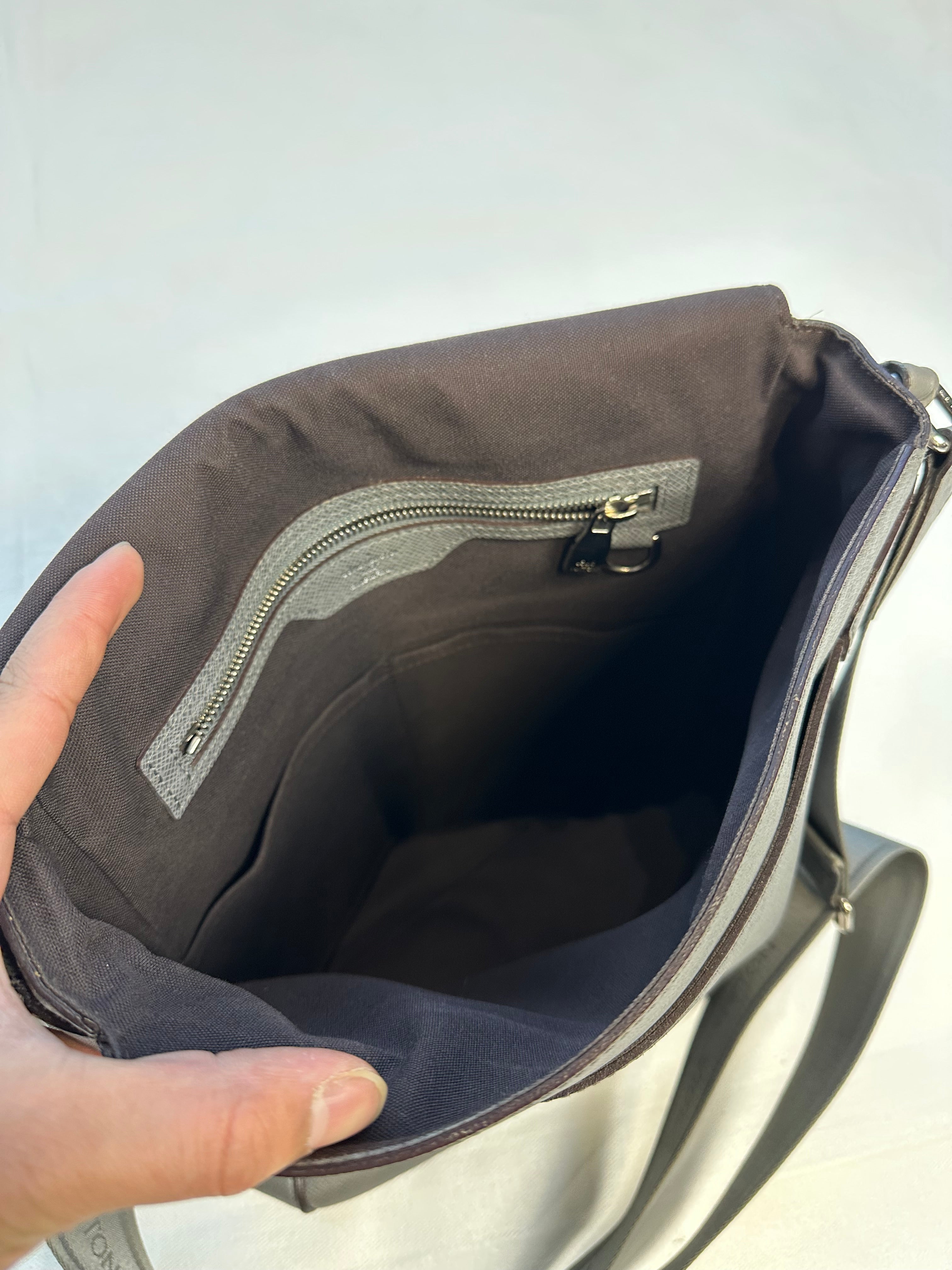 Louis Vuitton MM Messenger Bag Glacier