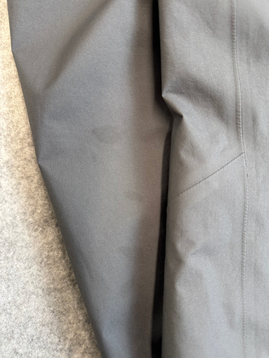 Arc'teryx Beta Gore-tex Jacket Grey (USED) | Vitnage Clothing Store Canada