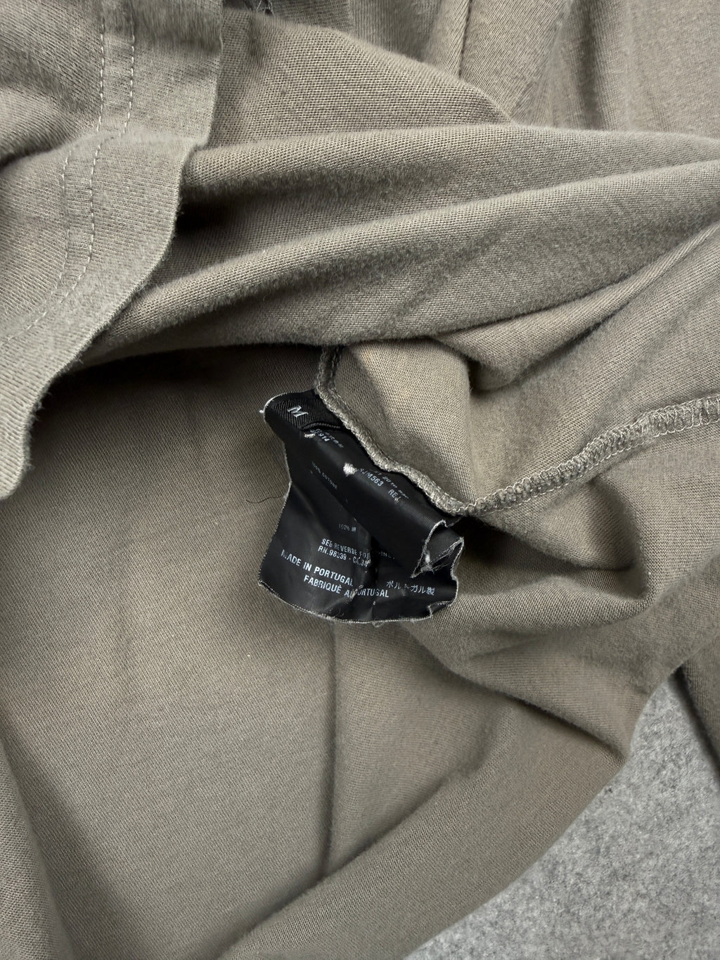 Prada Henley Longsleeve Beige (USED)
