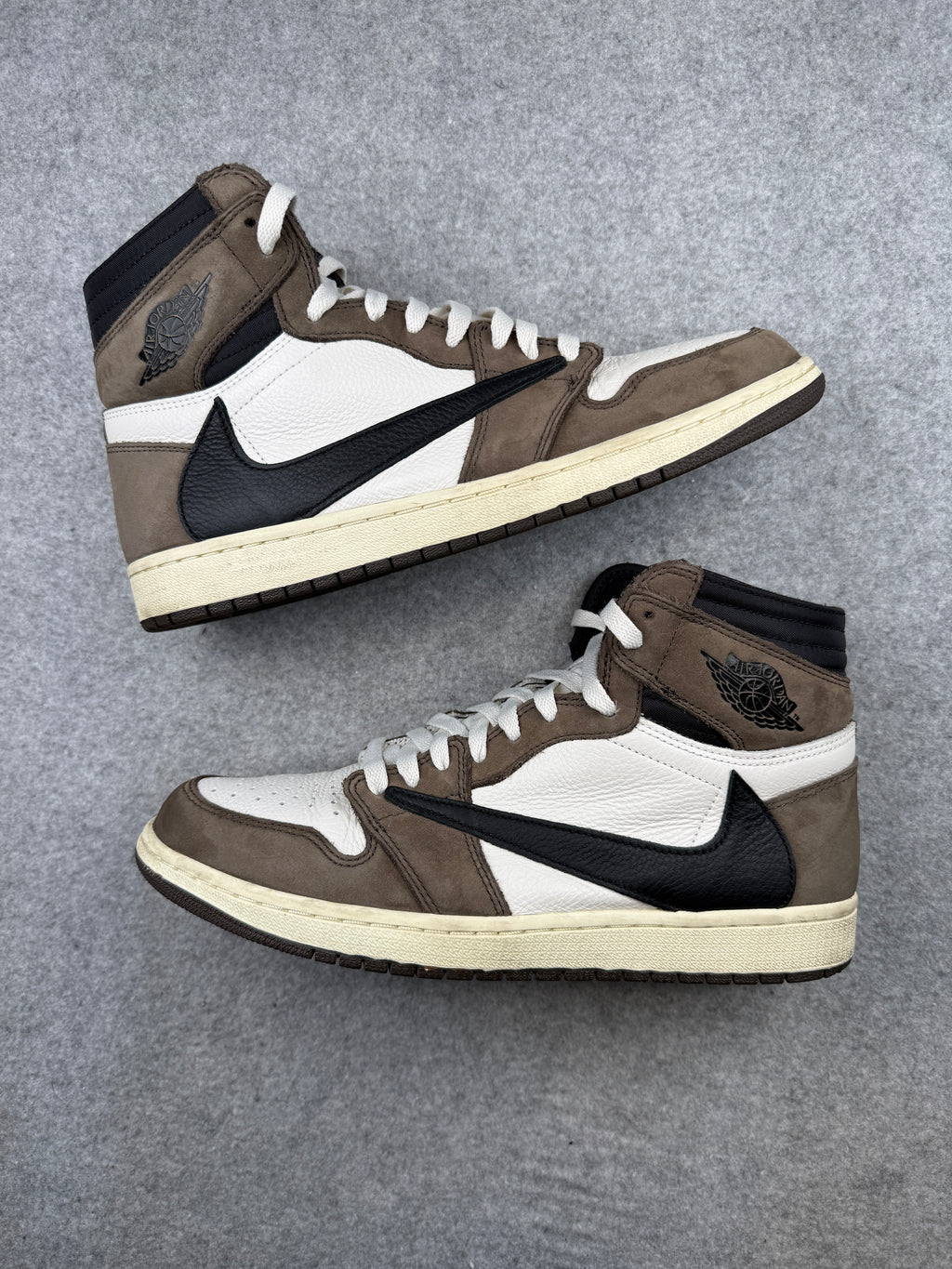Air Jordan 1 High OG SP Travis Scott Mocha