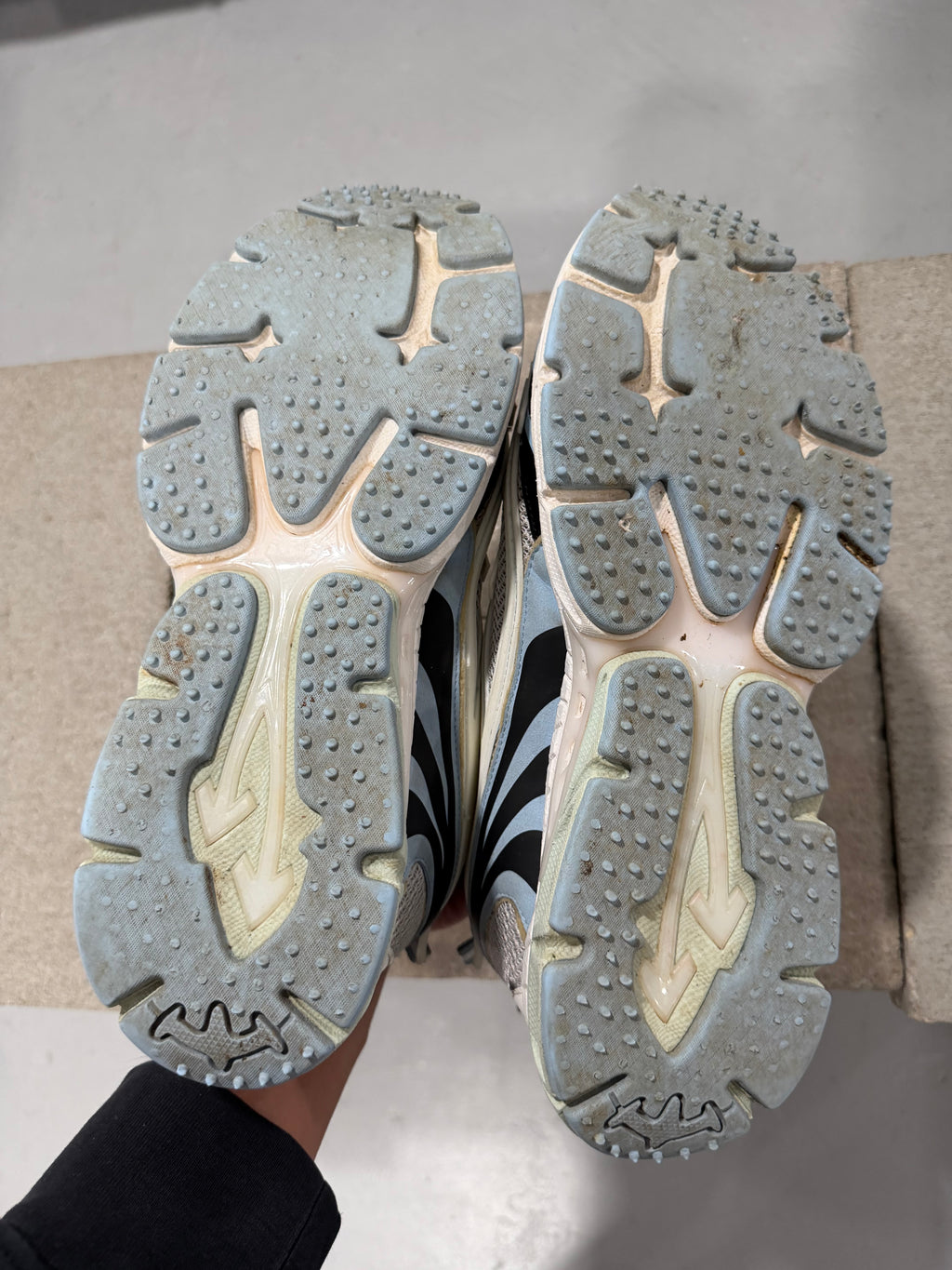 Off White Be Right Back Sneakers White/Light Blue (USED)