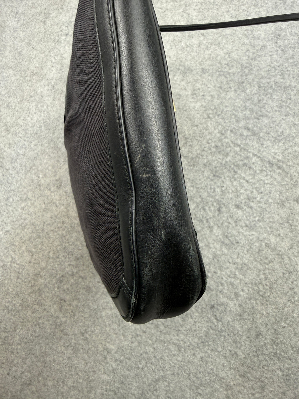 Vintage Gucci G Buckle Shoulder Bag Black