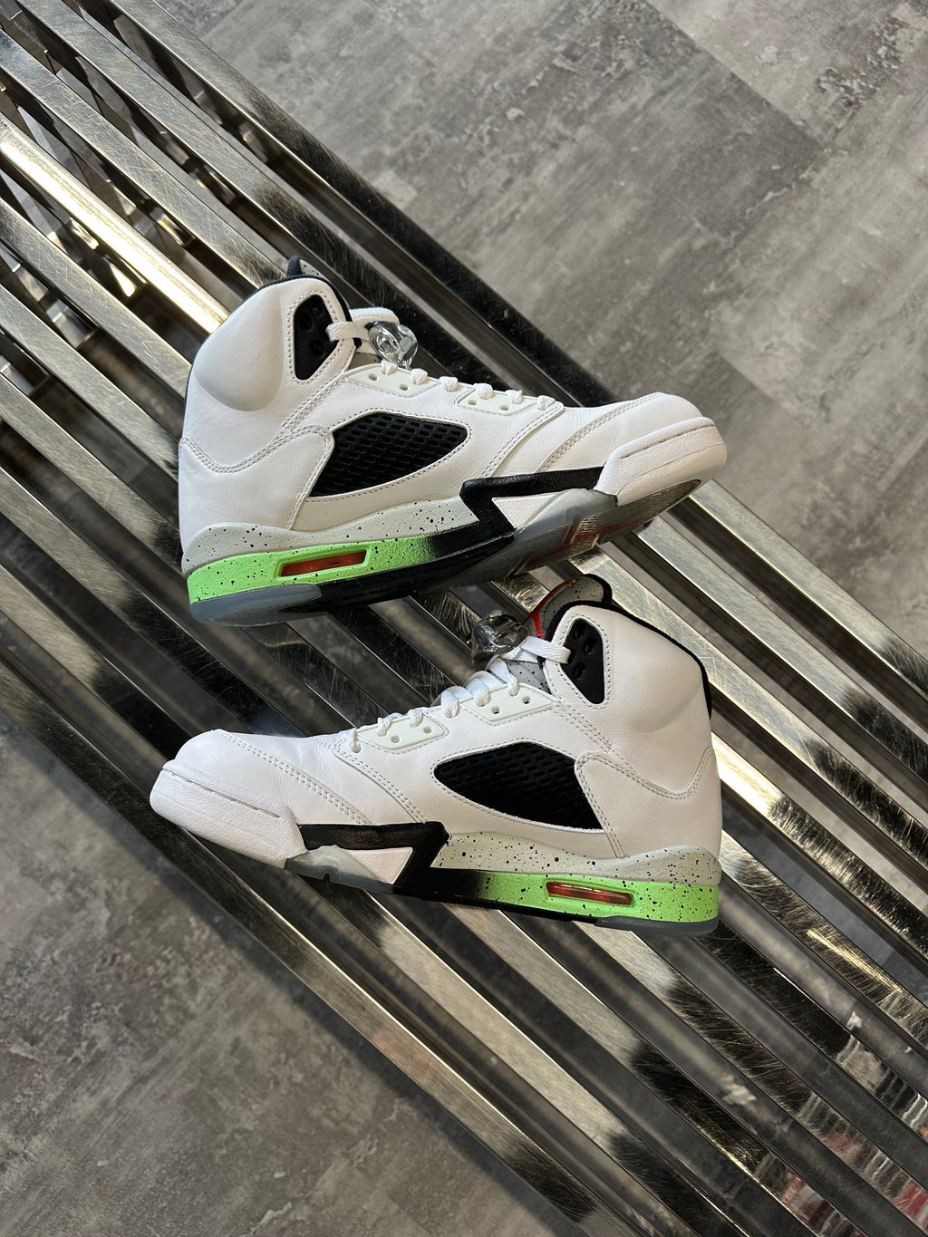 Air Jordan 5 Retro Poison Green (USED)