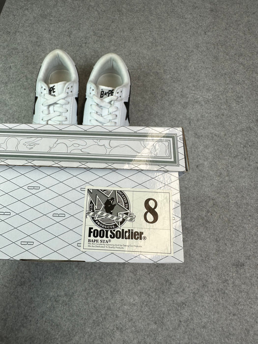 Bapesta Low M2 White Black (USED) | Vitnage Clothing Store Canada