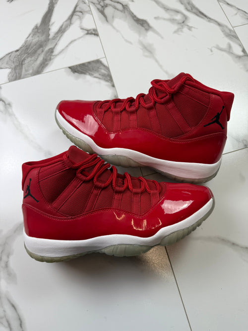 Air Jordan 11 Retro Win Like 96 (USED) | Vintage Clothing Store Canada