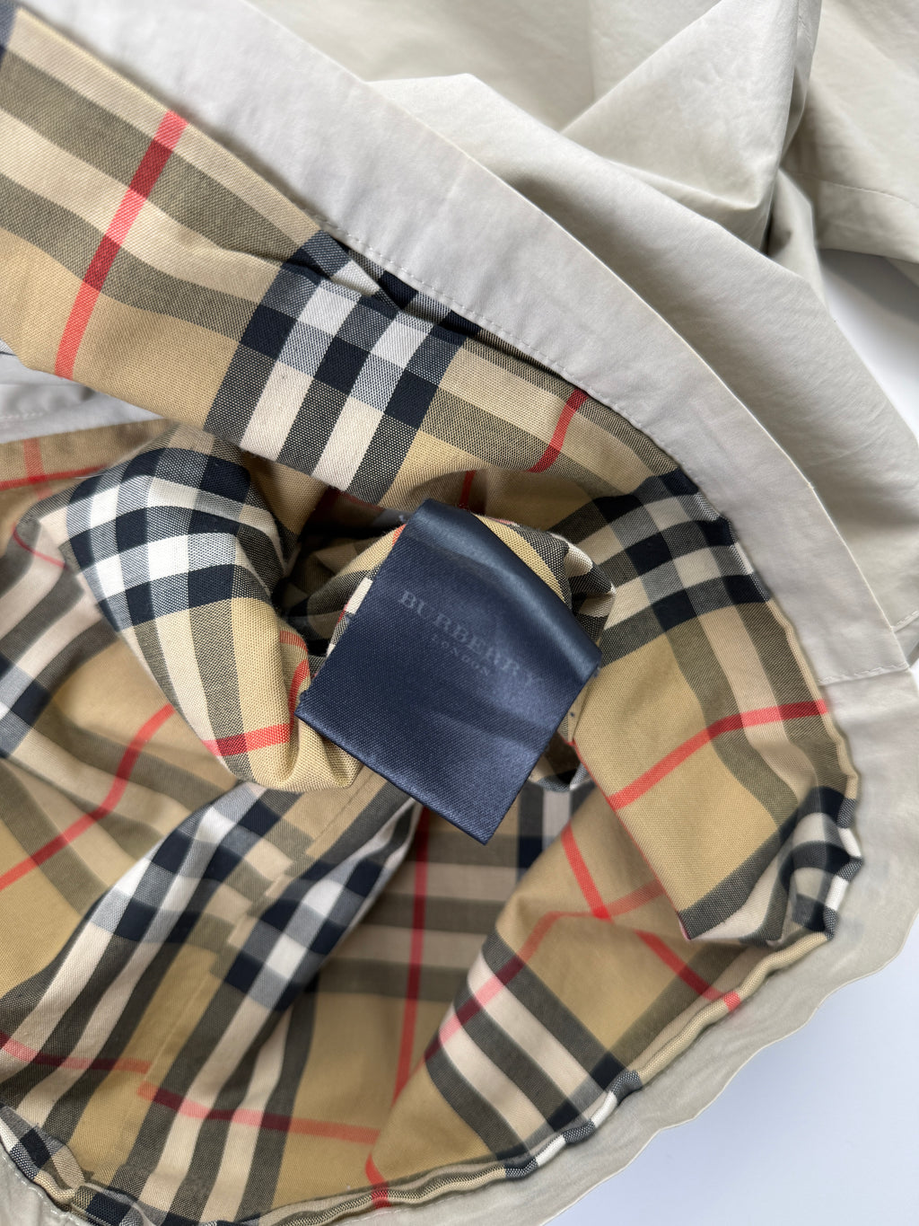 Vintage Burberry Checkered Hooded Light Jacket Beige