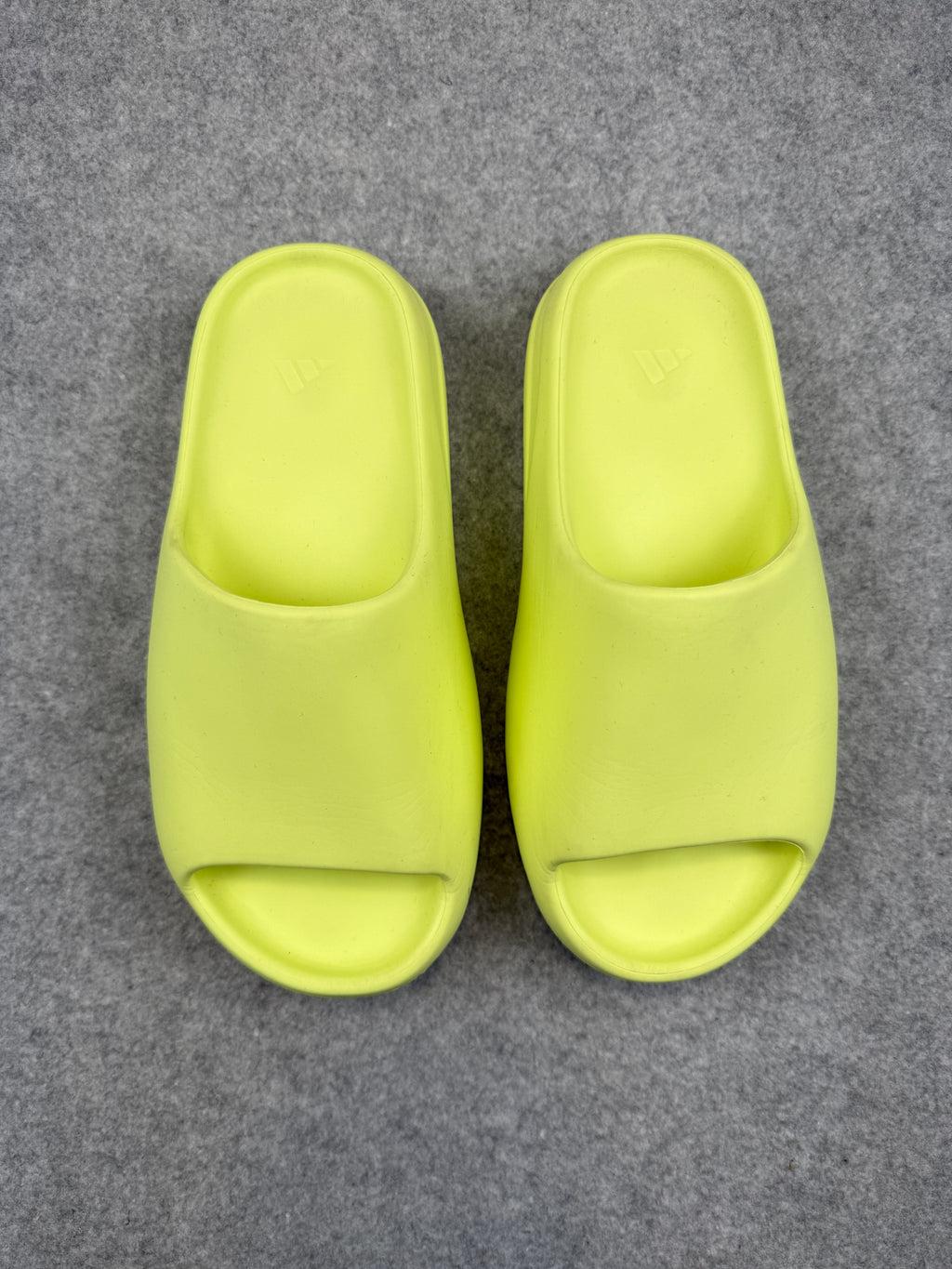 Adidas Yeezy Slide Glow Green (USED)