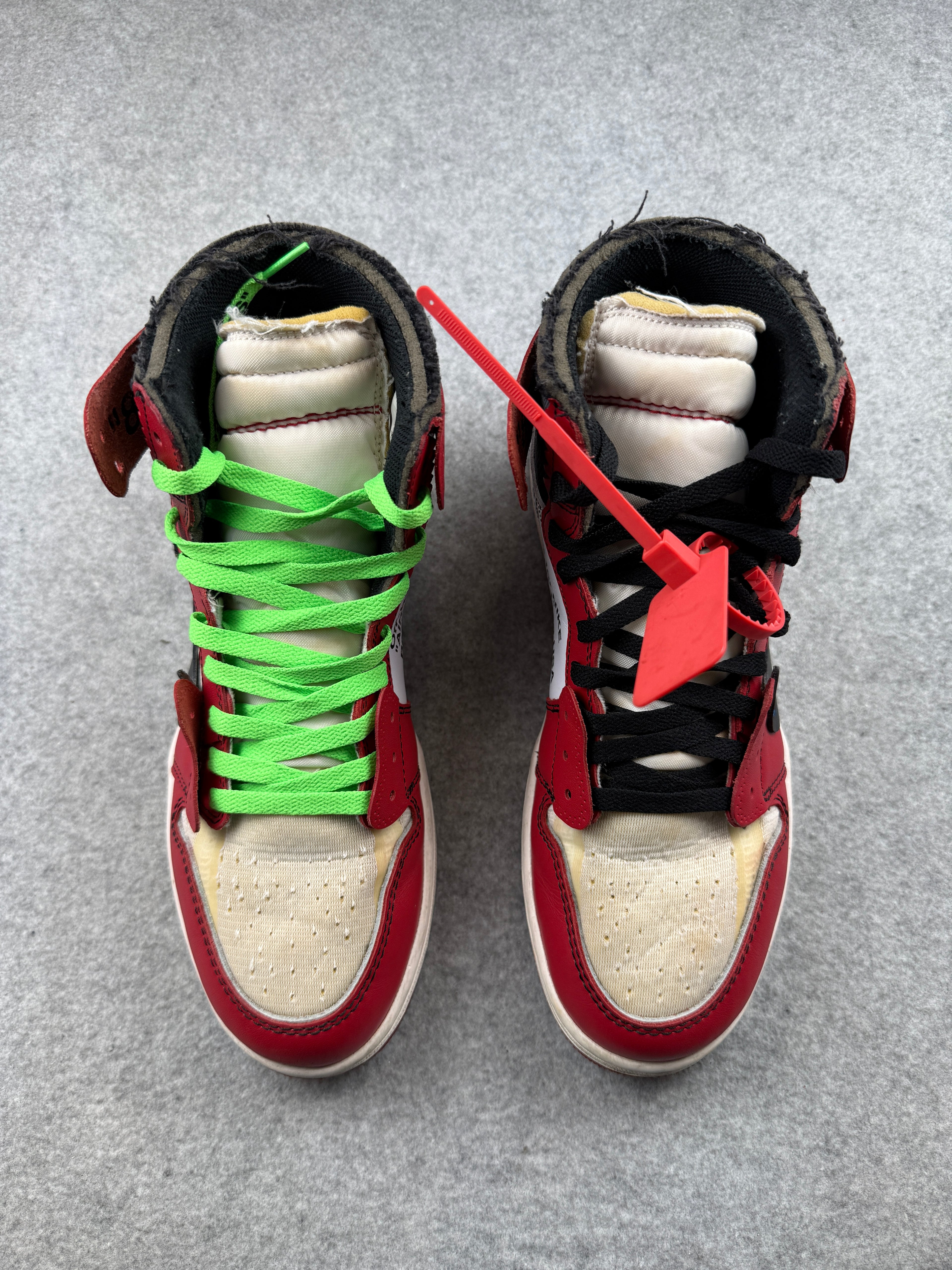 Air Jordan 1 Retro High x Off-White Chicago (USED)