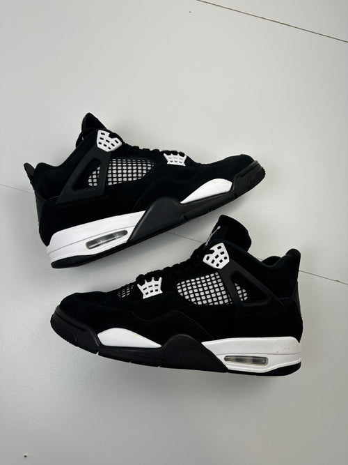 Air Jordan 4 Retro White Thunder (USED) | Vintage Clothing Store Canada
