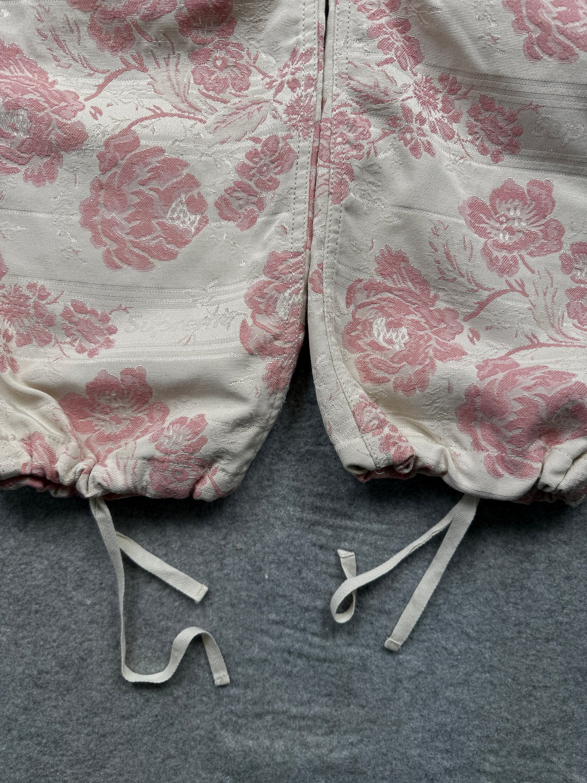 Supreme Floral Tapestry Cargo Pants Pink (USED)