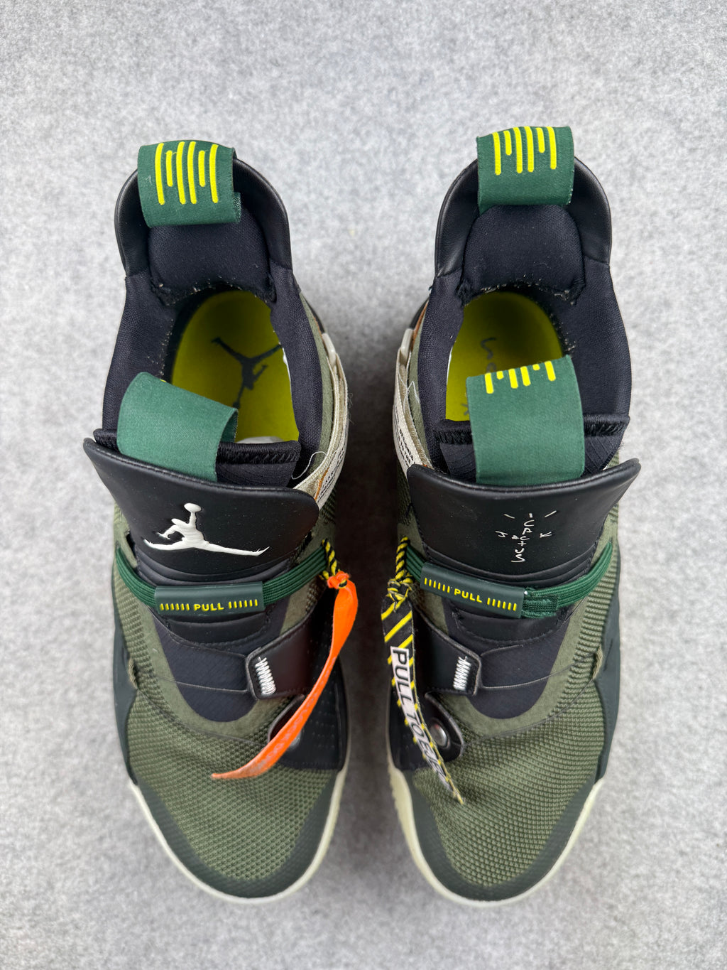 Air Jordan x Travis Scott XXXIII (USED)