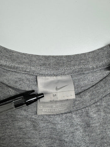 Vintage 2000s Nike Center Swoosh Tee Grey